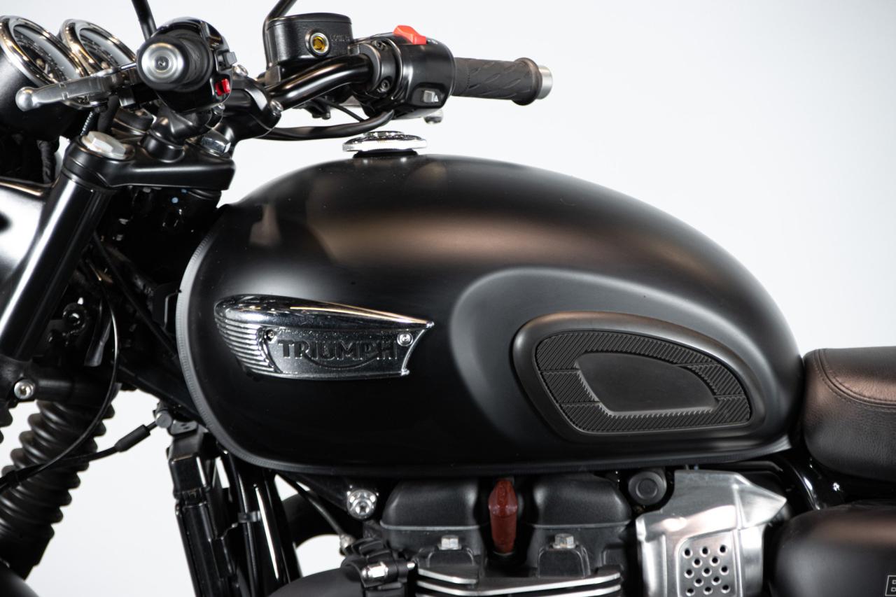 2017 Triumph BONNEVILLE T100 BLACK