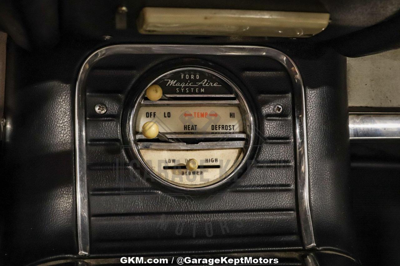 1960 Ford Thunderbird