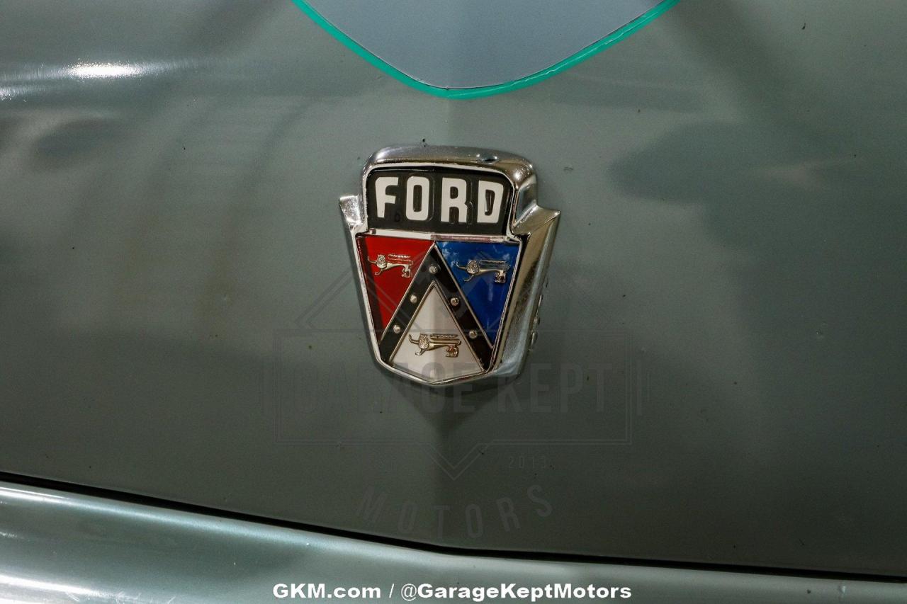 1953 Ford Crestline Victoria