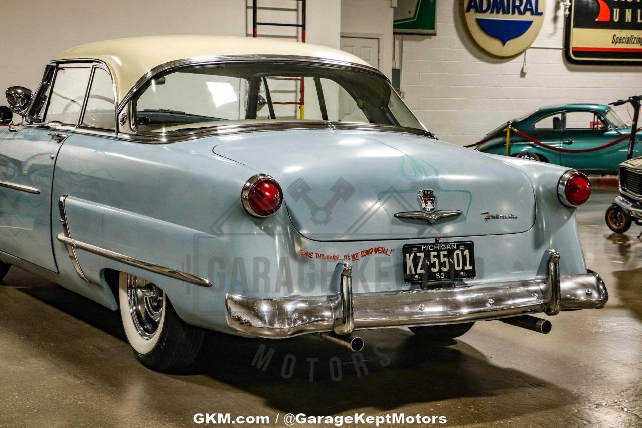 1953 Ford Crestline Victoria