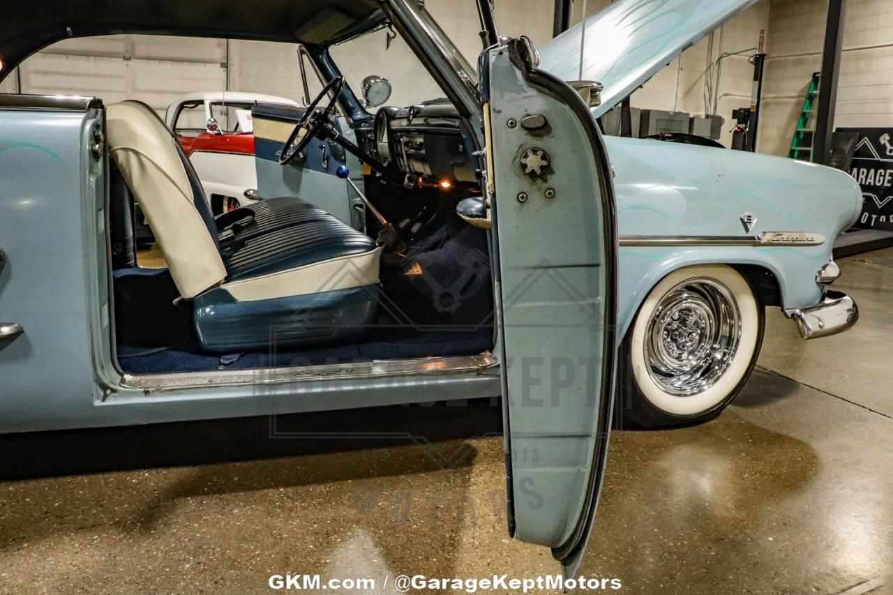 1953 Ford Crestline Victoria