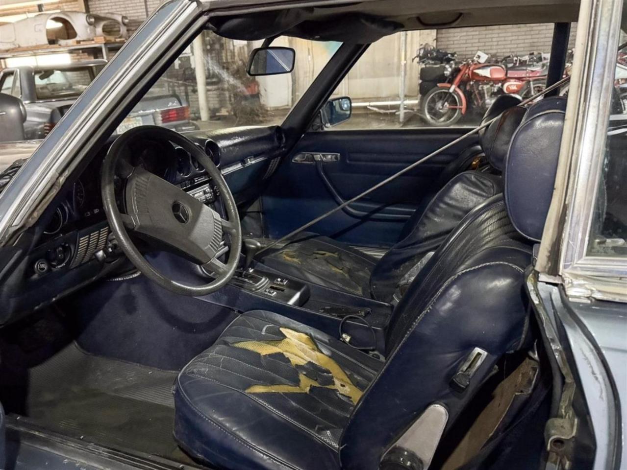 1975 Mercedes - Benz 450SL  no. 2240