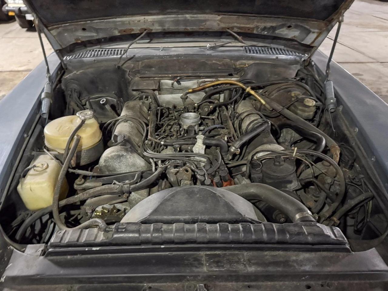 1975 Mercedes - Benz 450SL  no. 2240