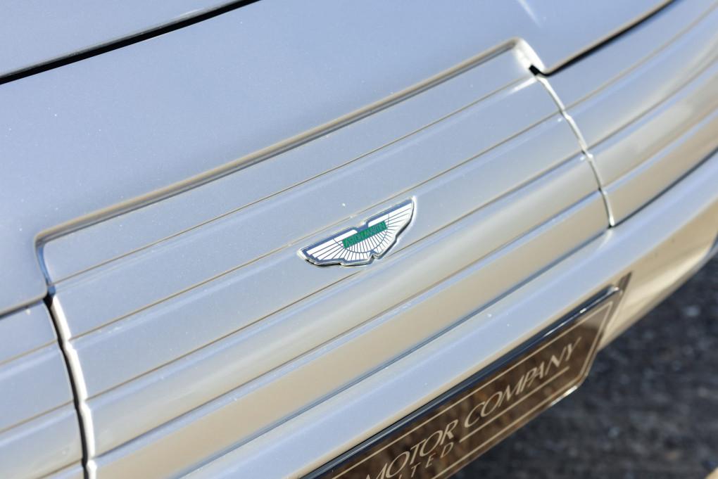 1989 Aston Martin V8