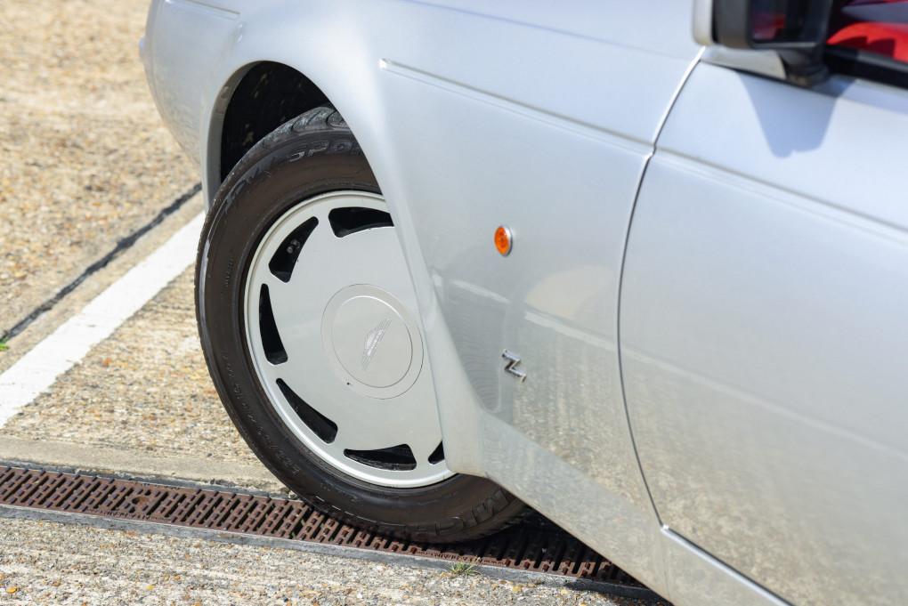 1989 Aston Martin V8