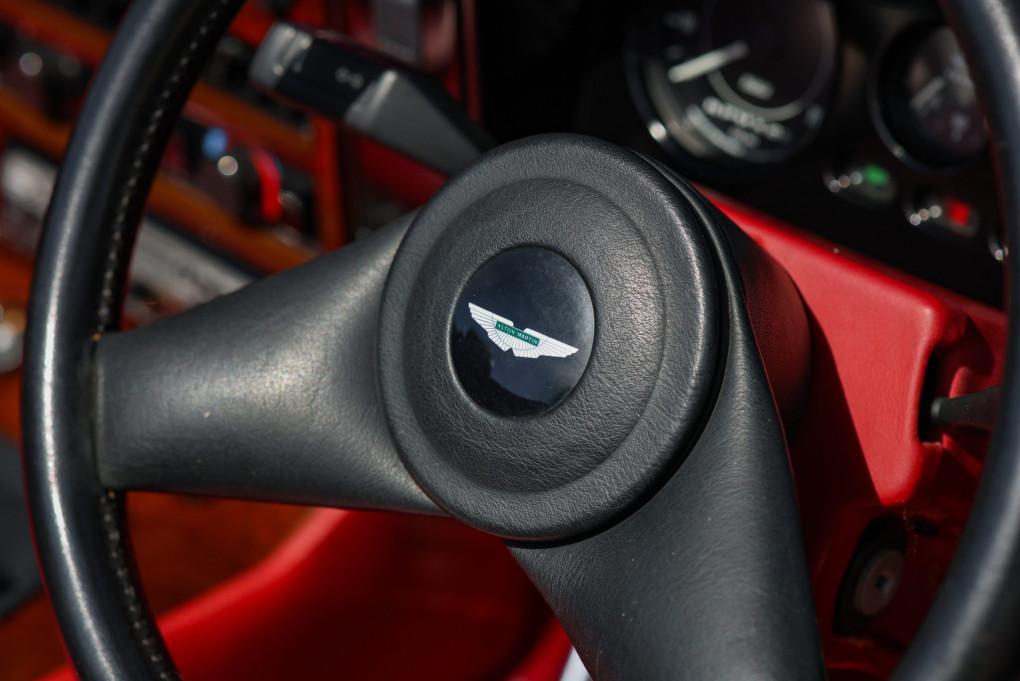 1989 Aston Martin V8