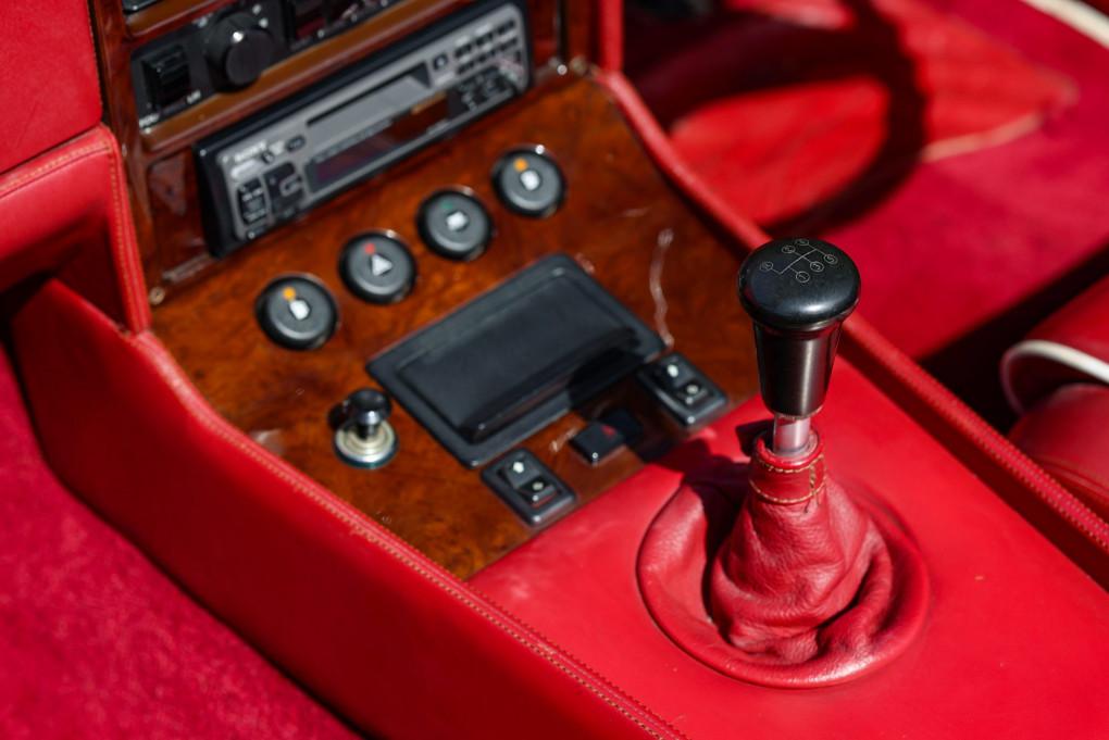 1989 Aston Martin V8