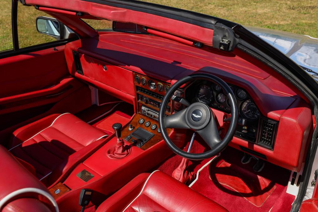 1989 Aston Martin V8