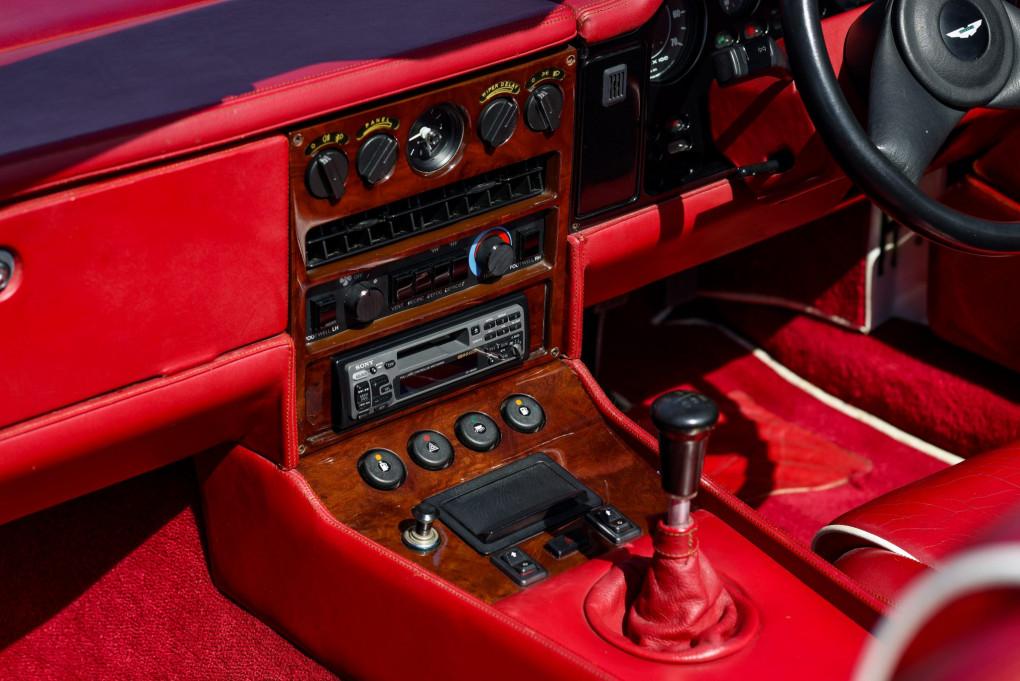 1989 Aston Martin V8