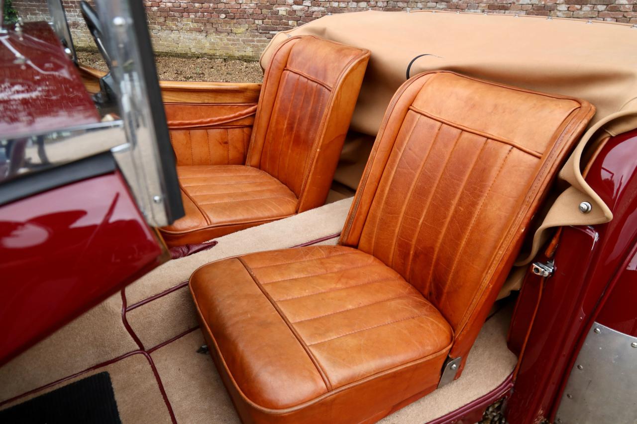 1950 Lea Francis 2.5 Litre Sports &ldquo;Deluxe&rdquo; DHC