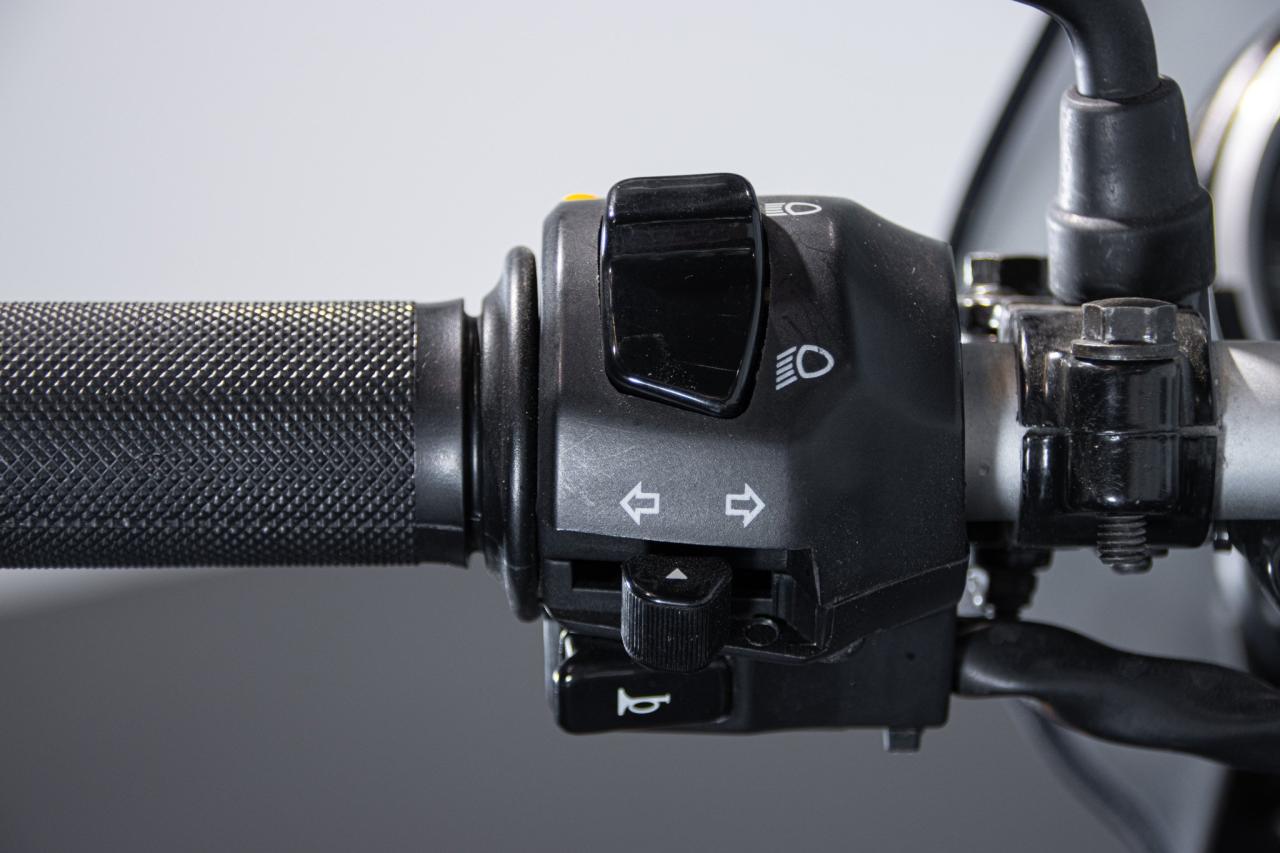 2022 Royal Enfield HIMALAYAN 411