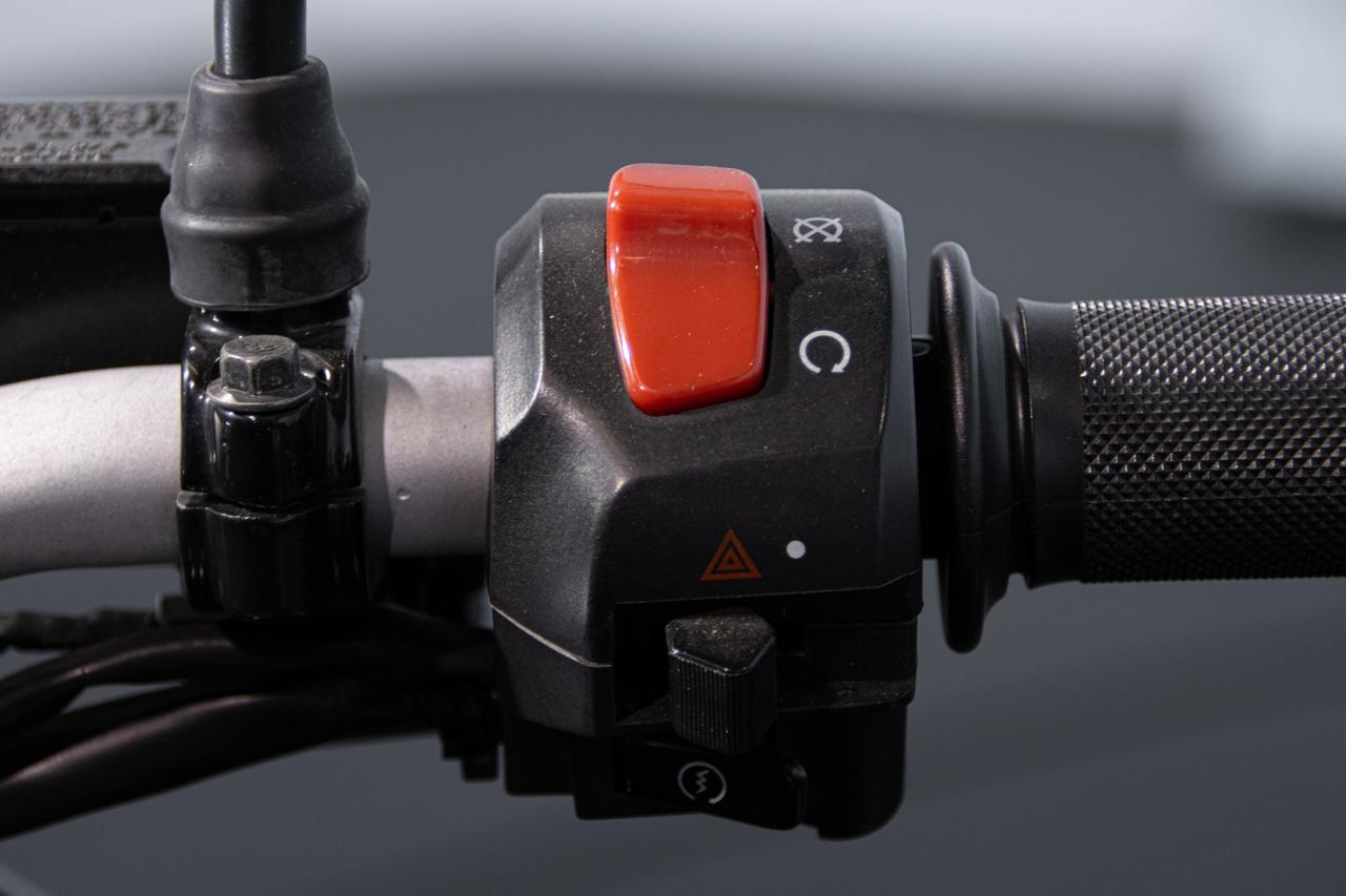 2022 Royal Enfield HIMALAYAN 411