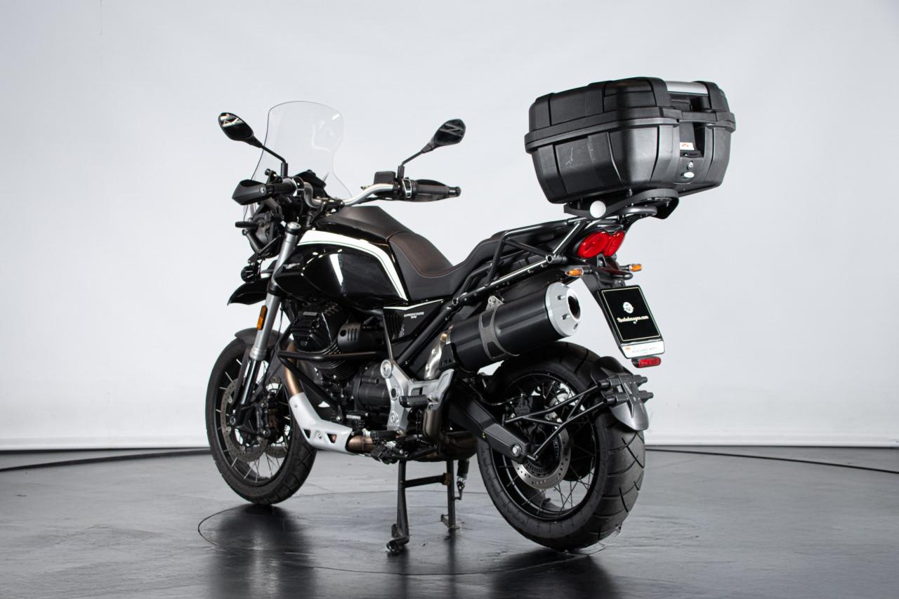 2022 Moto Guzzi V85 TT GUARDIA D&rsquo;ONORE 1946