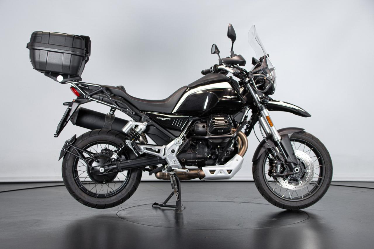 2022 Moto Guzzi V85 TT GUARDIA D&rsquo;ONORE 1946