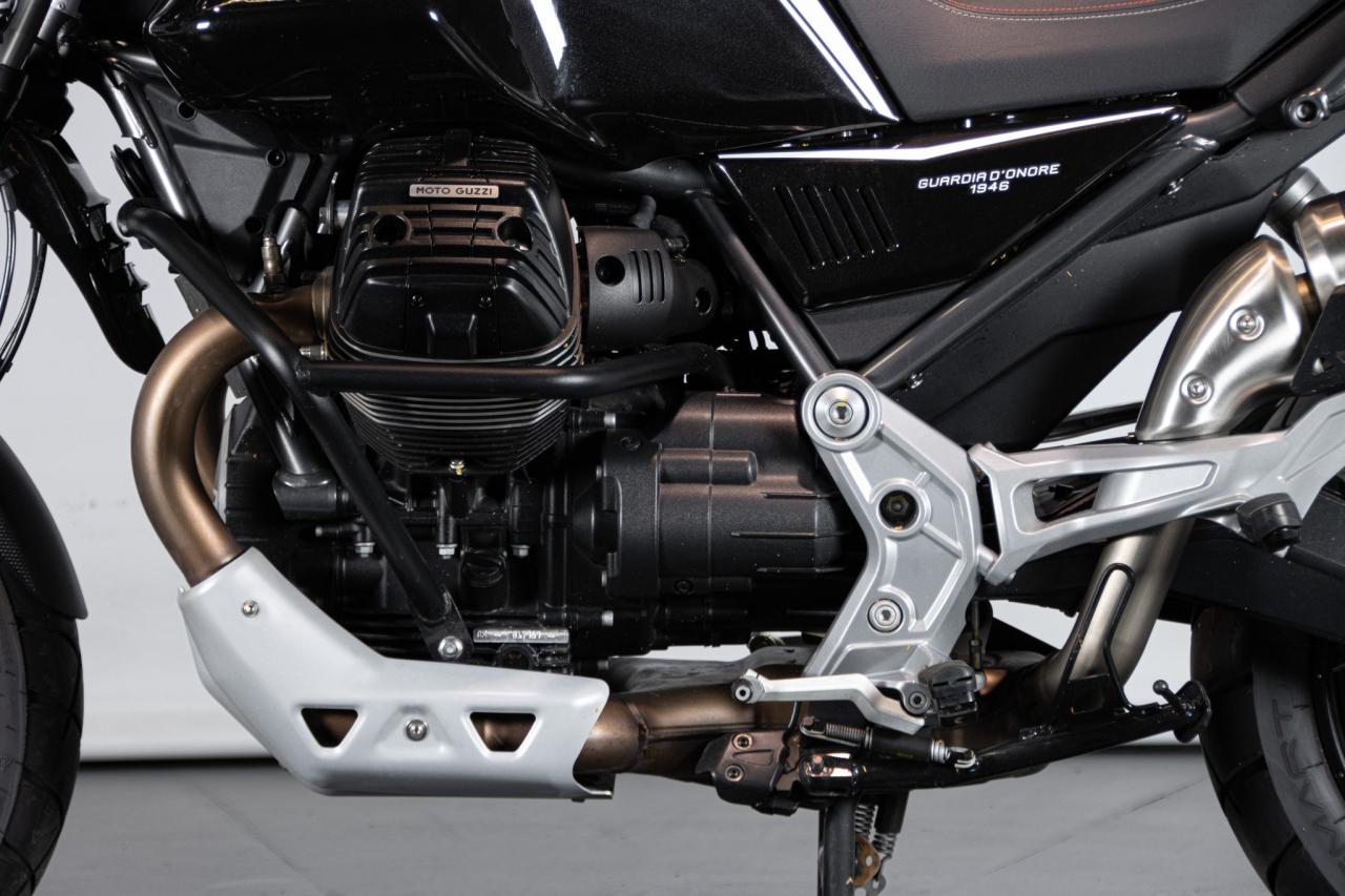 2022 Moto Guzzi V85 TT GUARDIA D&rsquo;ONORE 1946