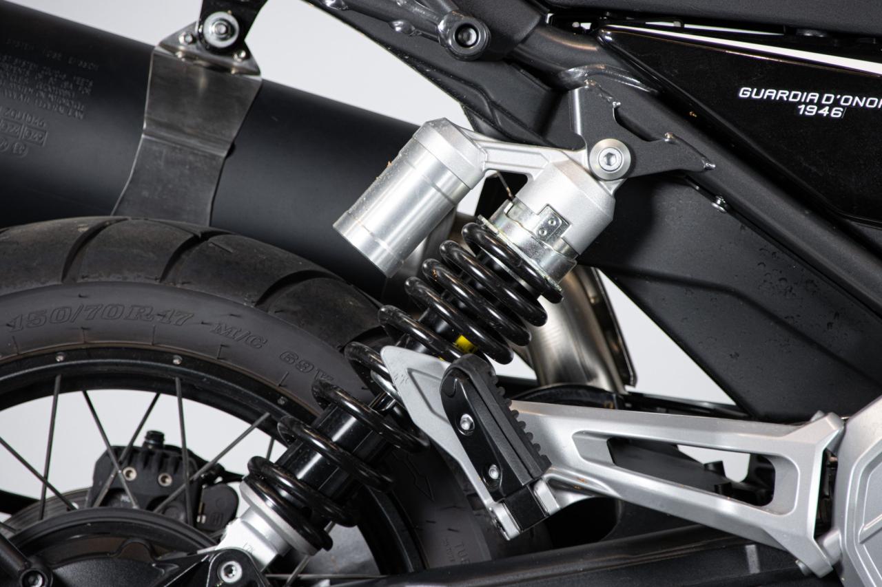 2022 Moto Guzzi V85 TT GUARDIA D&rsquo;ONORE 1946