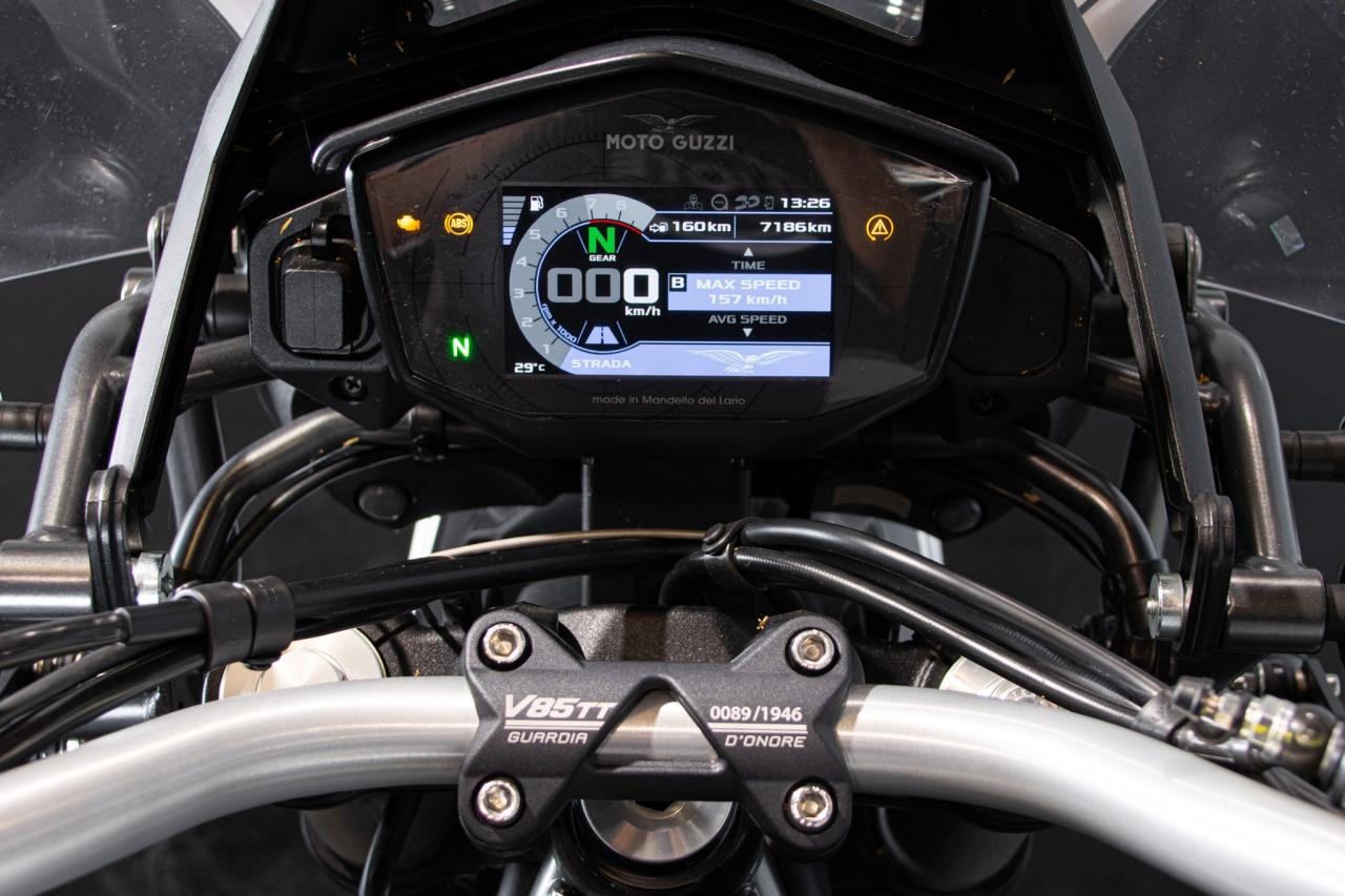 2022 Moto Guzzi V85 TT GUARDIA D&rsquo;ONORE 1946