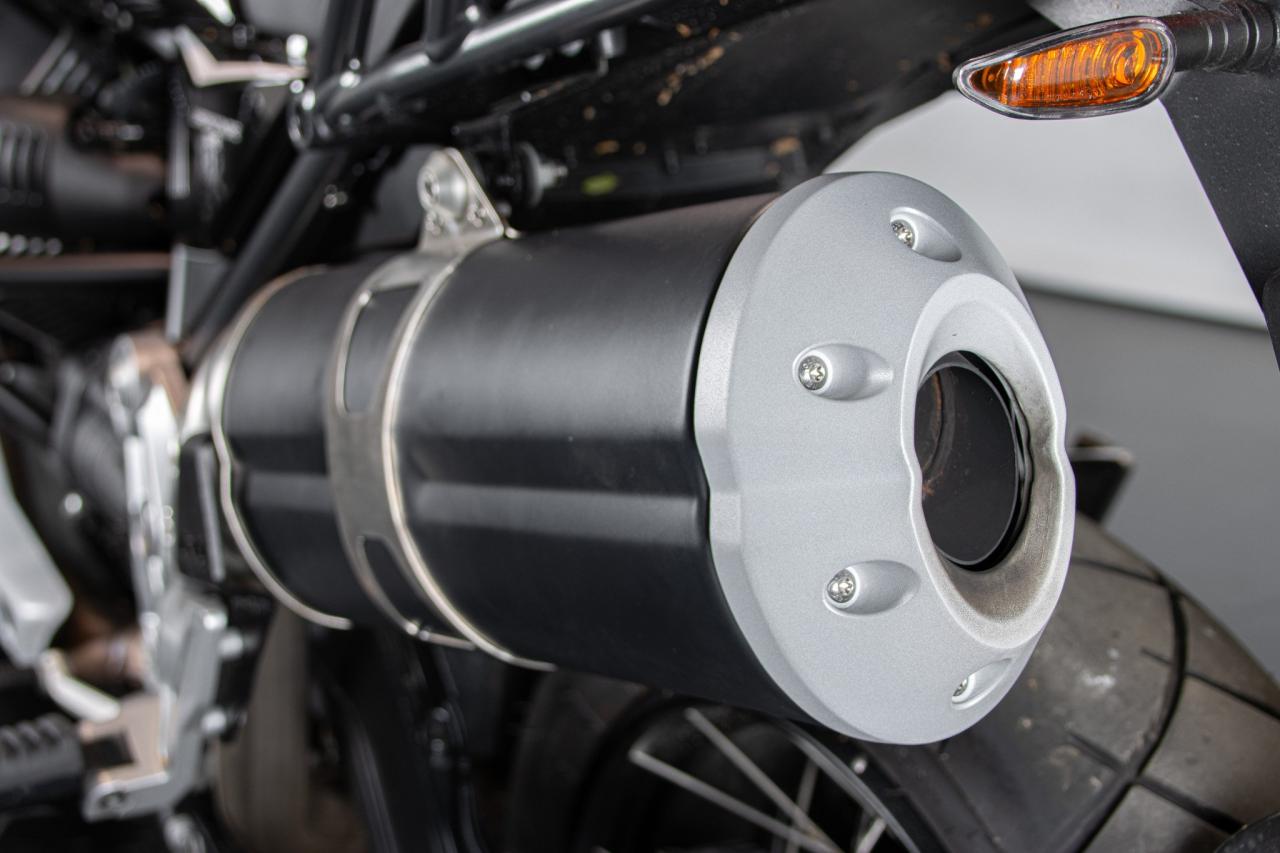 2022 Moto Guzzi V85 TT GUARDIA D&rsquo;ONORE 1946