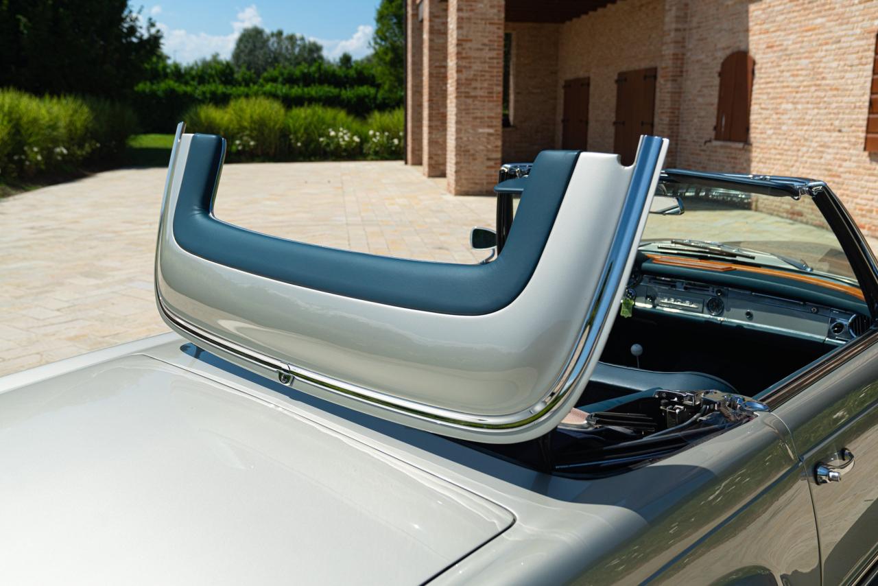 1965 Mercedes - Benz 230 SL