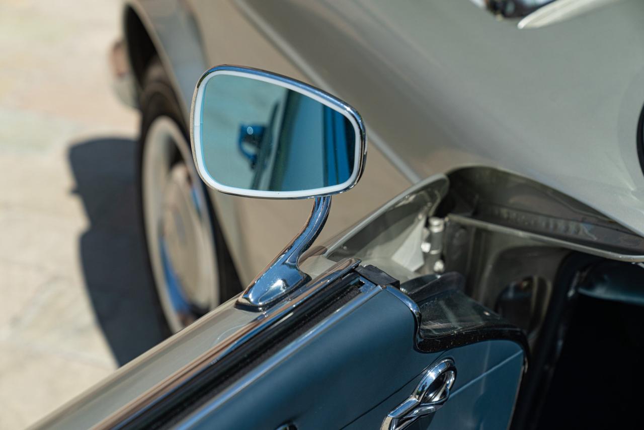 1965 Mercedes - Benz 230 SL