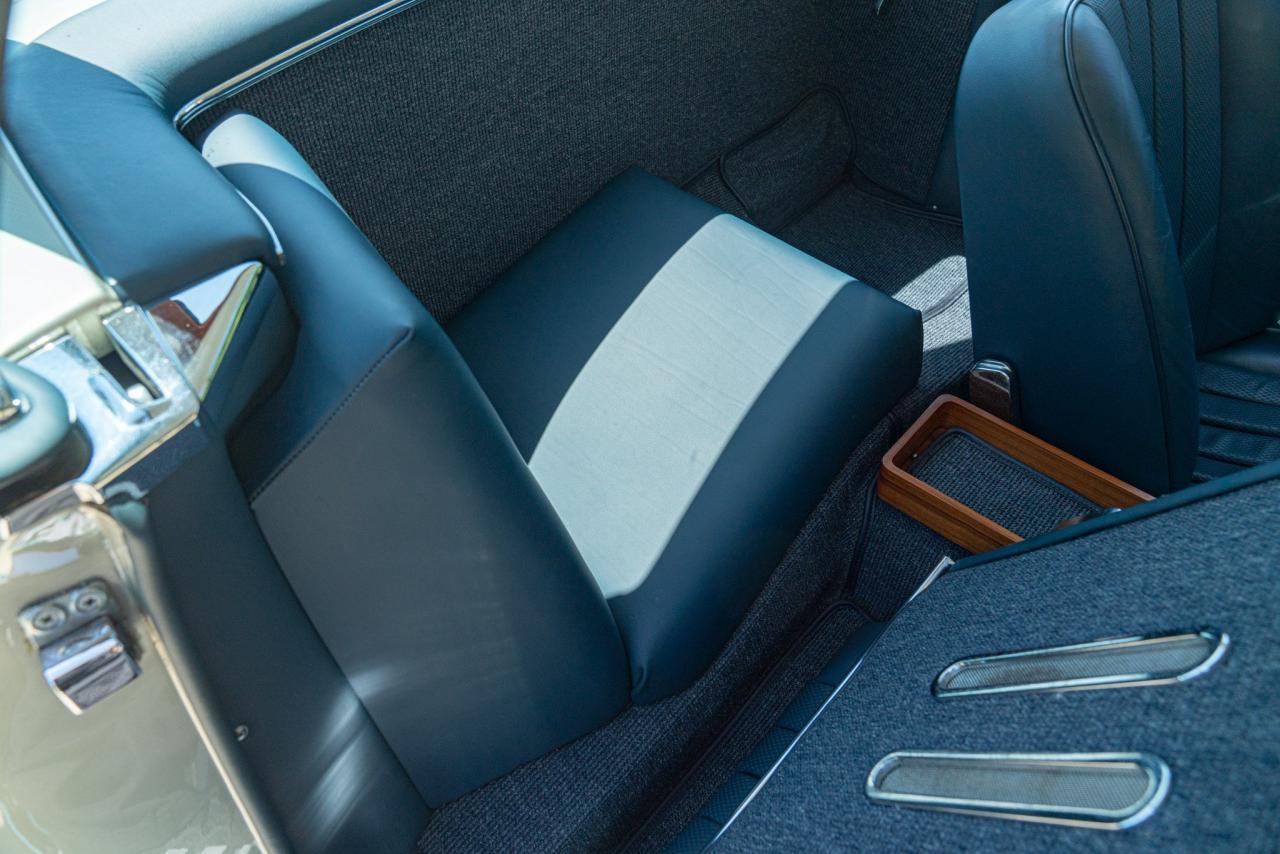 1965 Mercedes - Benz 230 SL