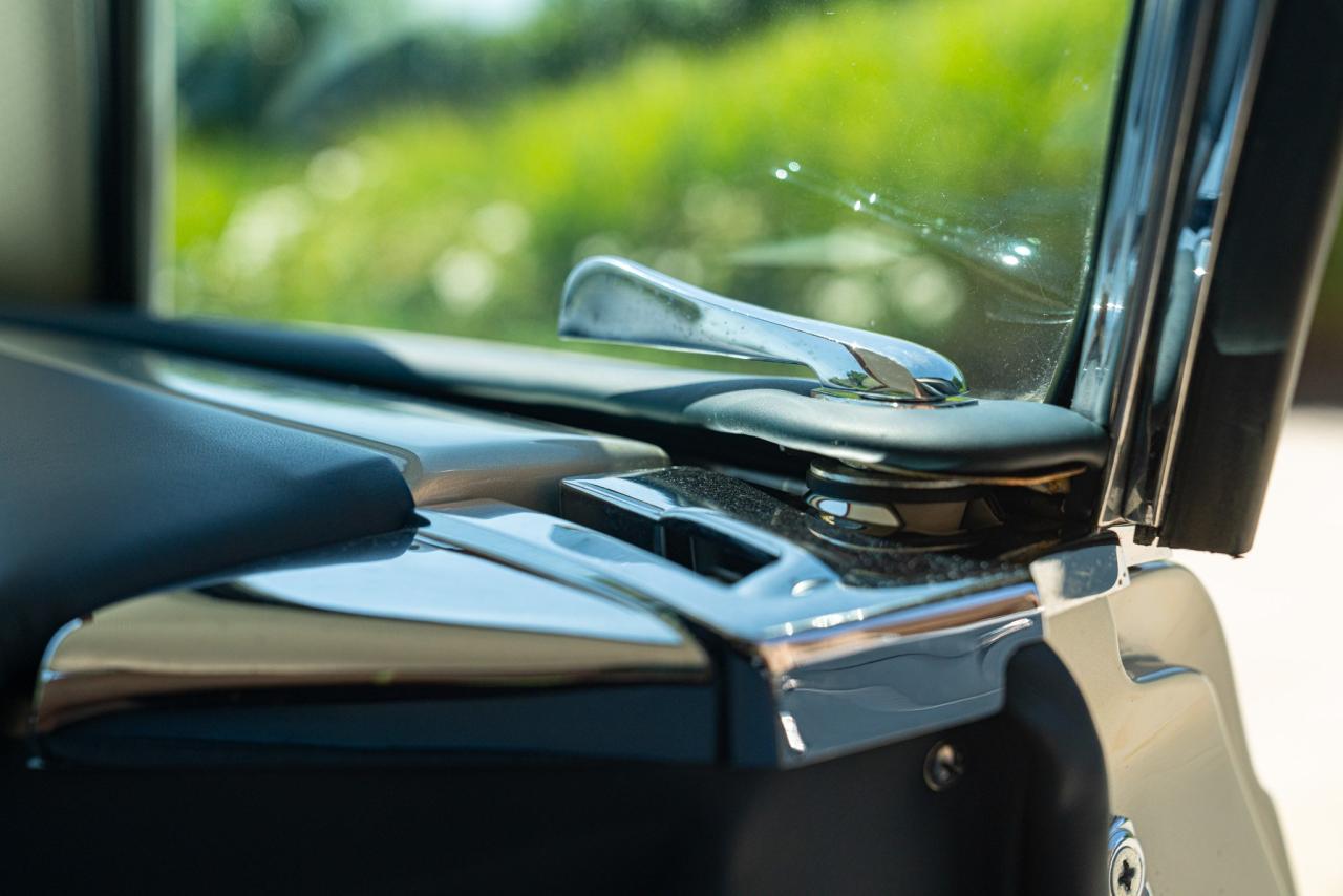 1965 Mercedes - Benz 230 SL