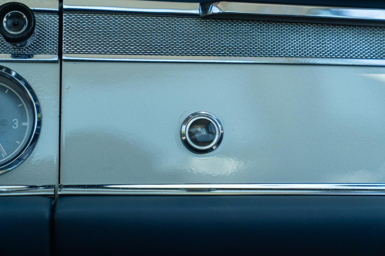 1965 Mercedes - Benz 230 SL