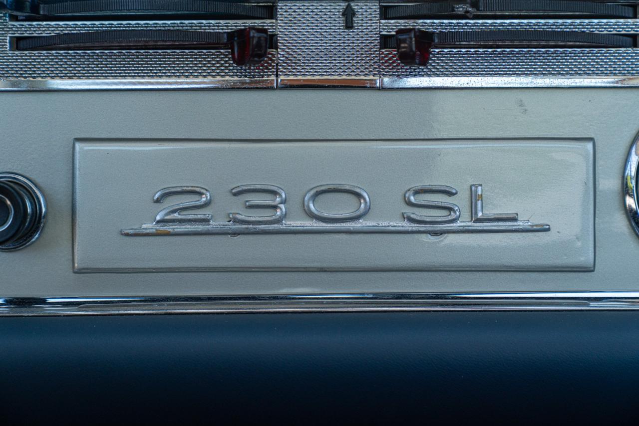 1965 Mercedes - Benz 230 SL