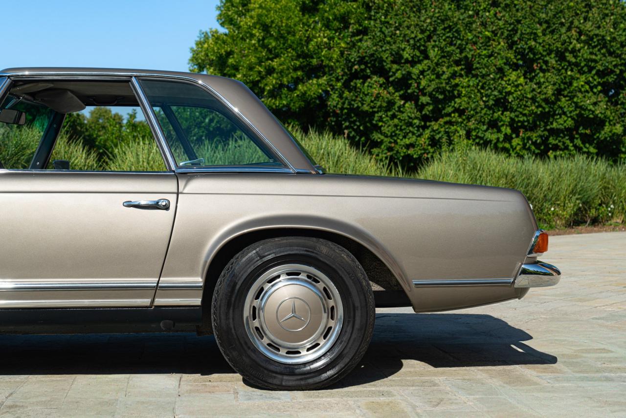 1969 Mercedes - Benz 280 SL