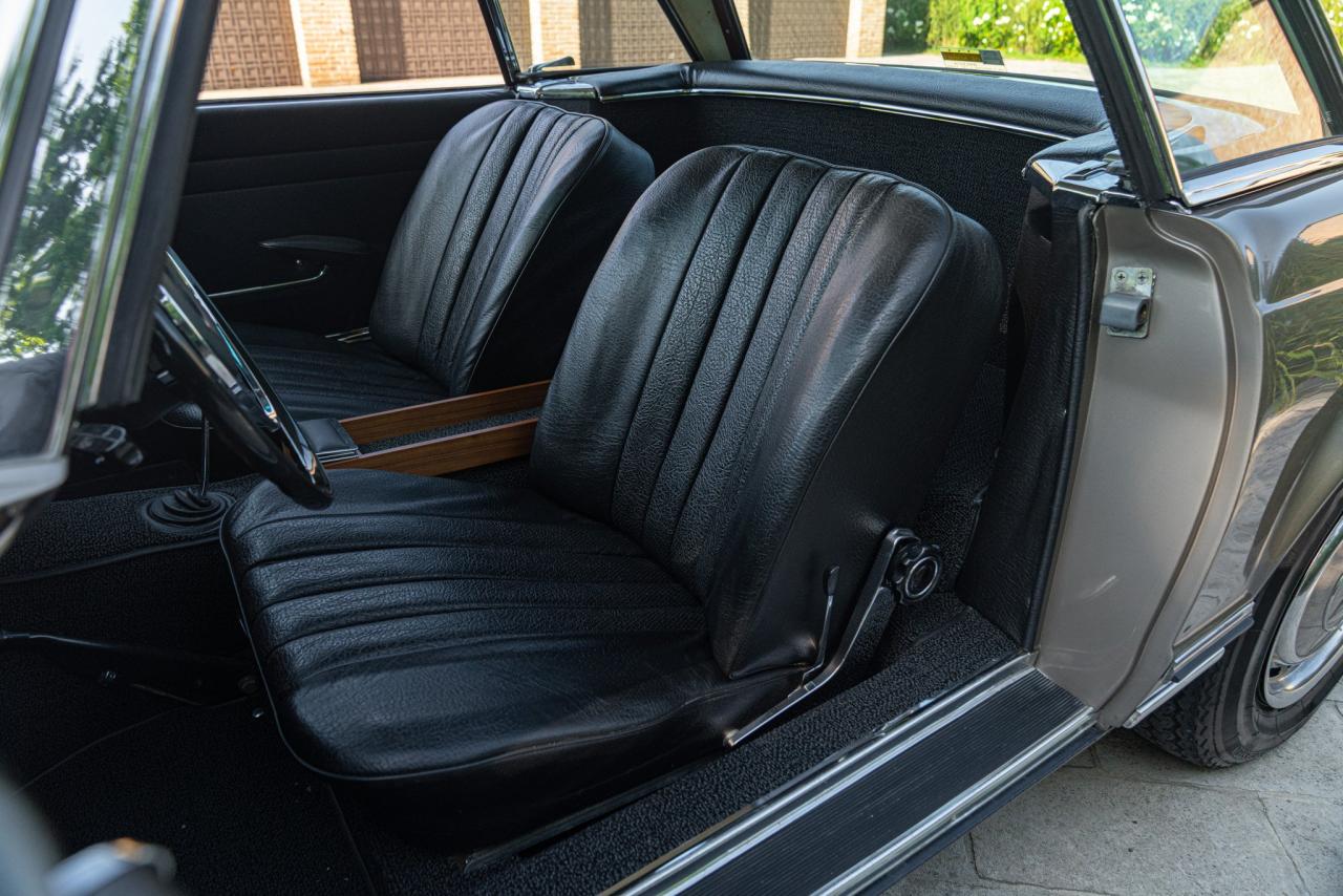 1969 Mercedes - Benz 280 SL