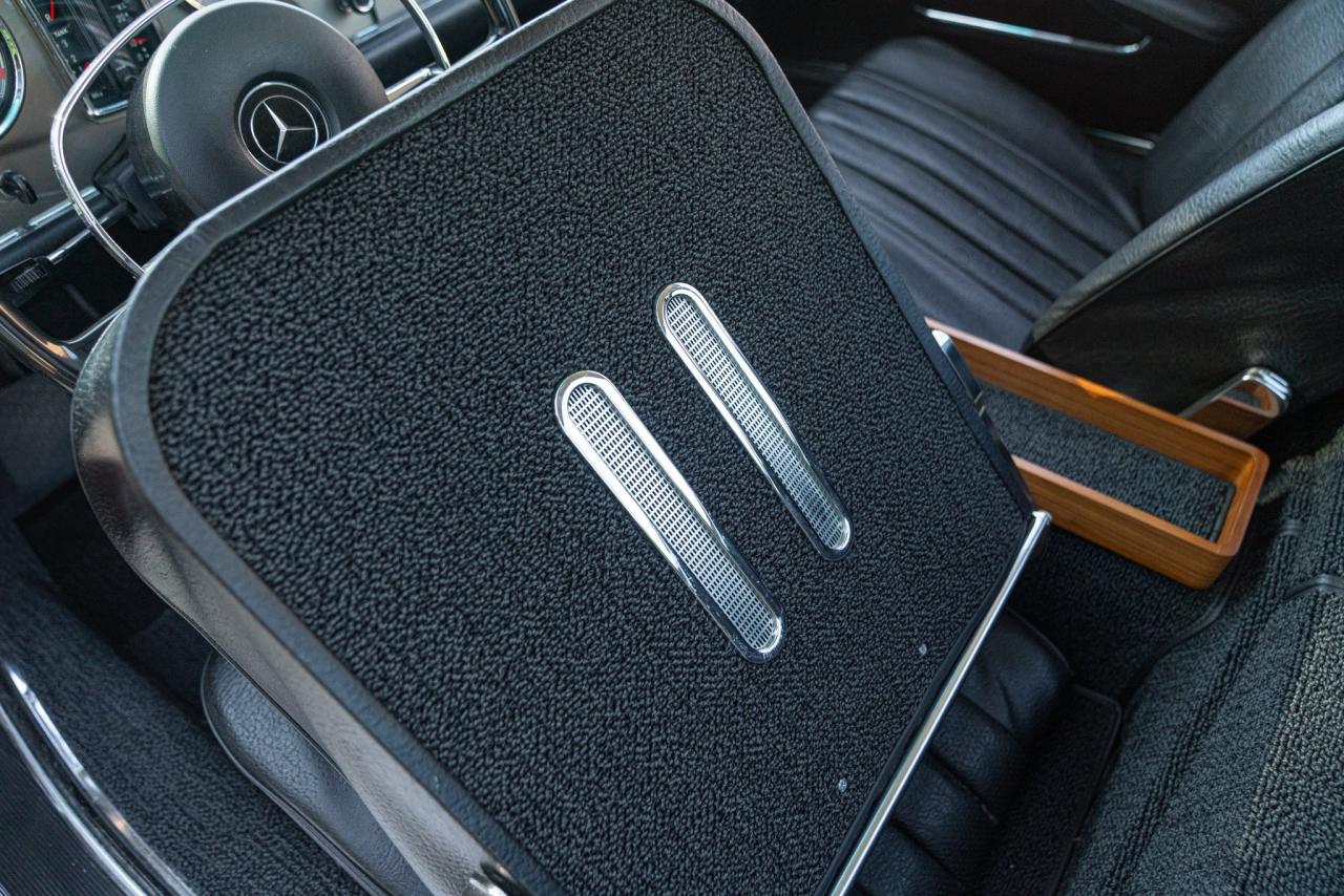 1969 Mercedes - Benz 280 SL