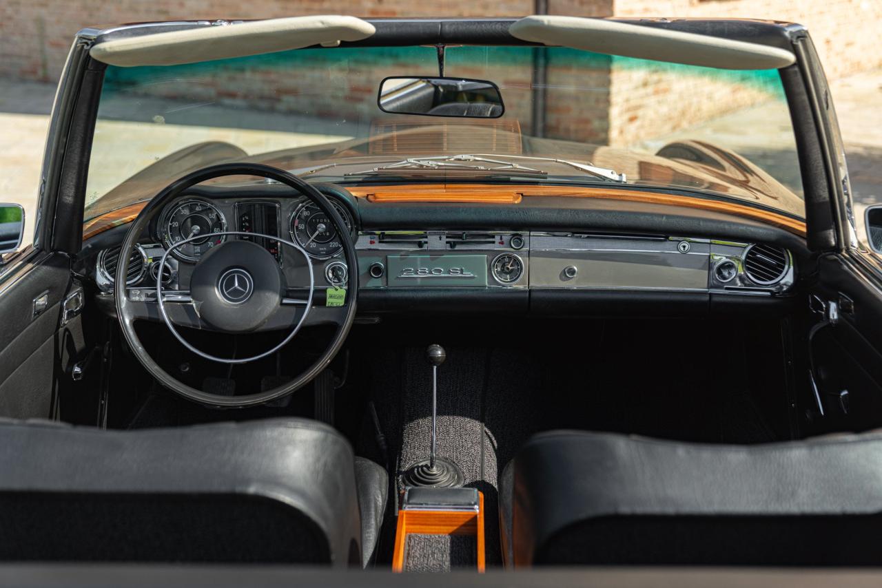 1969 Mercedes - Benz 280 SL