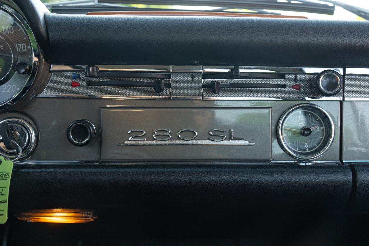 1969 Mercedes - Benz 280 SL