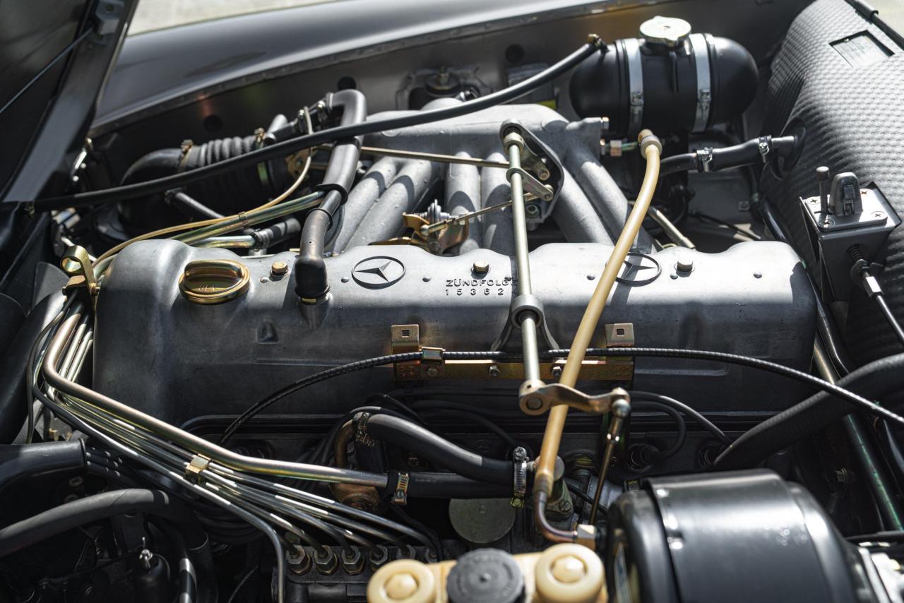 1969 Mercedes - Benz 280 SL