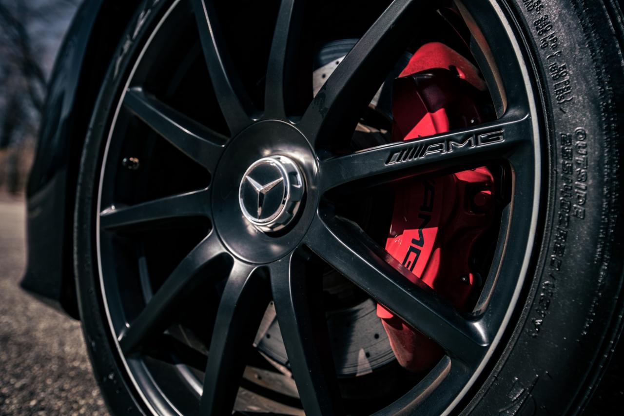 2017 Mercedes - Benz AMG S63