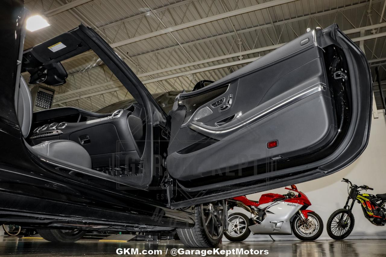 2017 Mercedes - Benz AMG S63