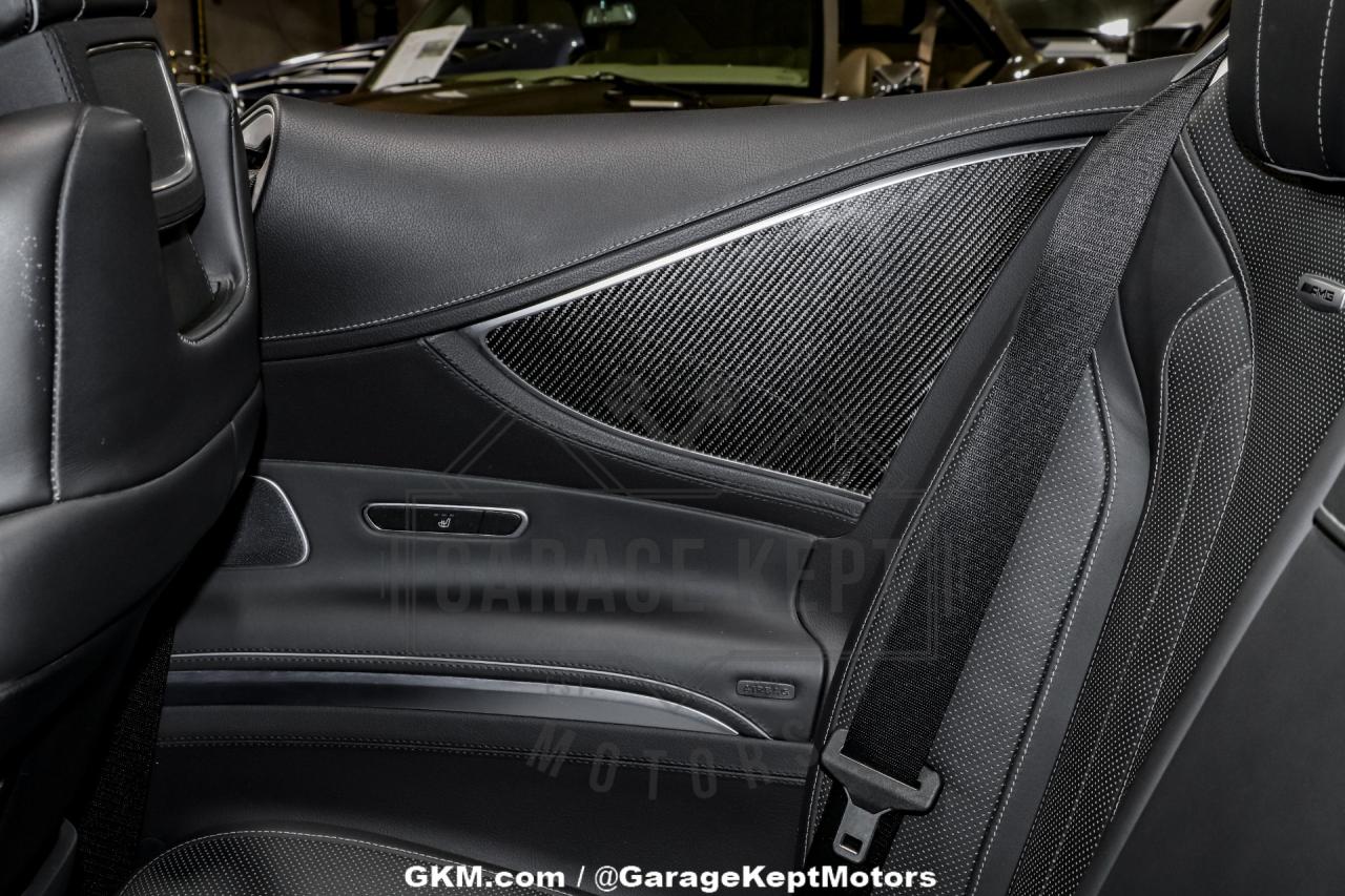 2017 Mercedes - Benz AMG S63