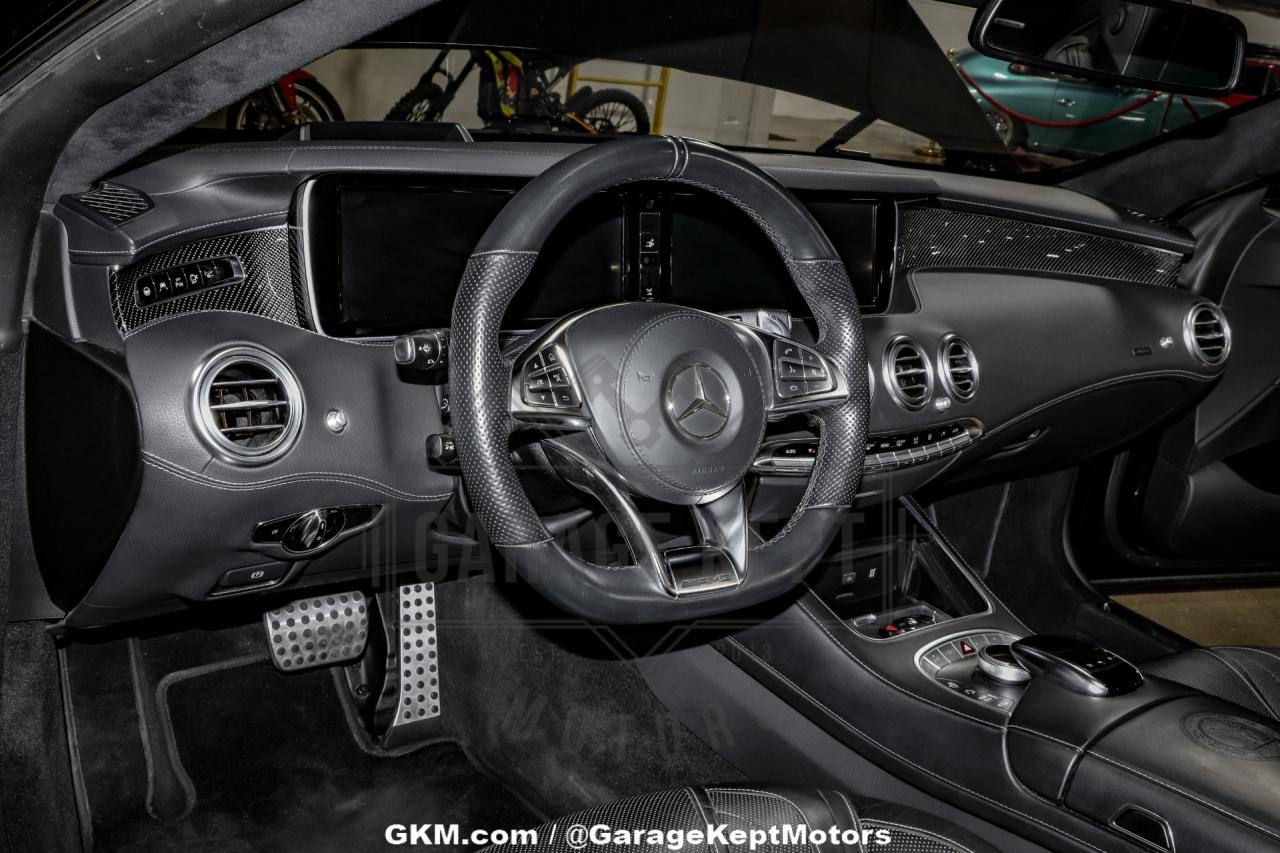 2017 Mercedes - Benz AMG S63