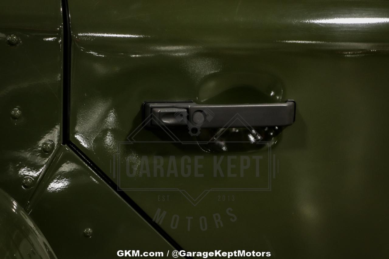 1986 Land Rover Defender 110