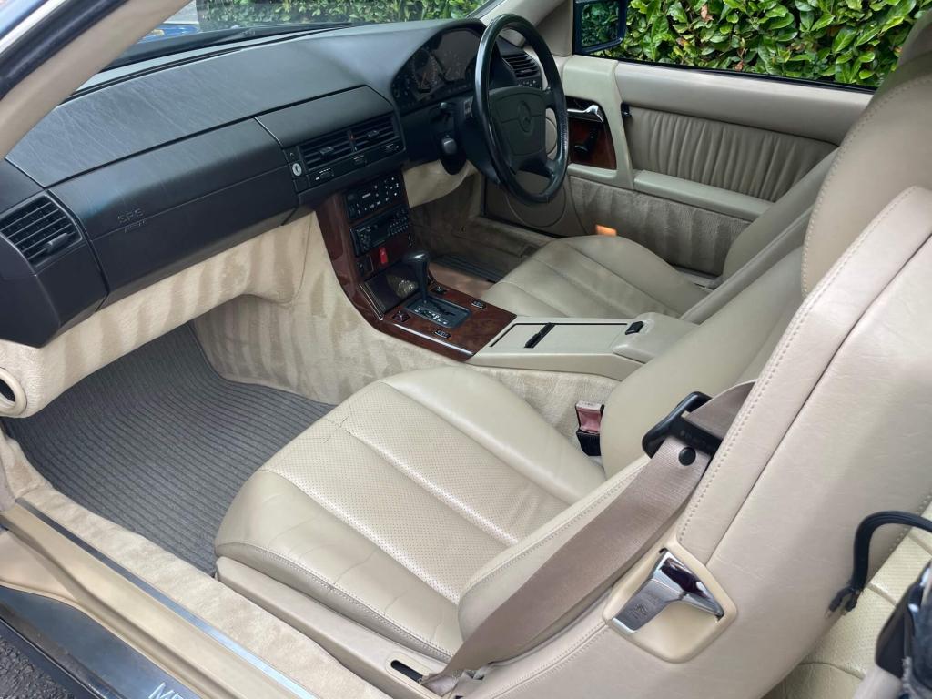 1994 Mercedes - Benz SL320