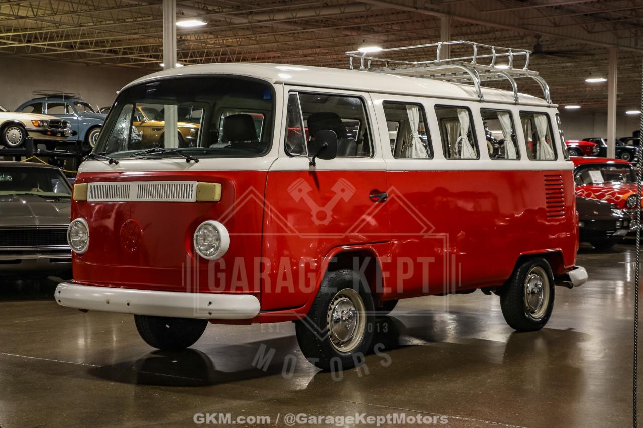 1973 Volkswagen Type 2 Bus