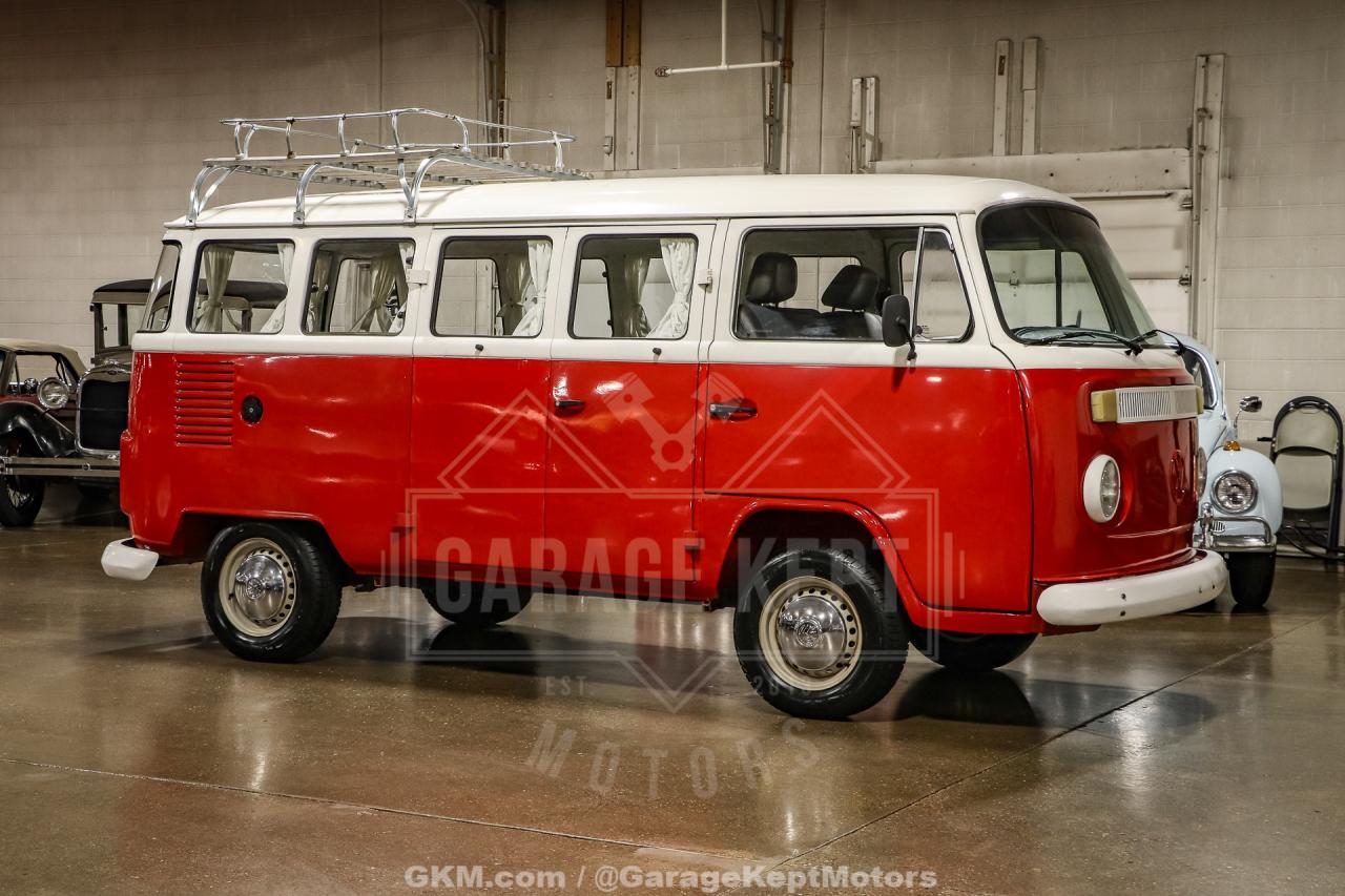 1973 Volkswagen Type 2 Bus