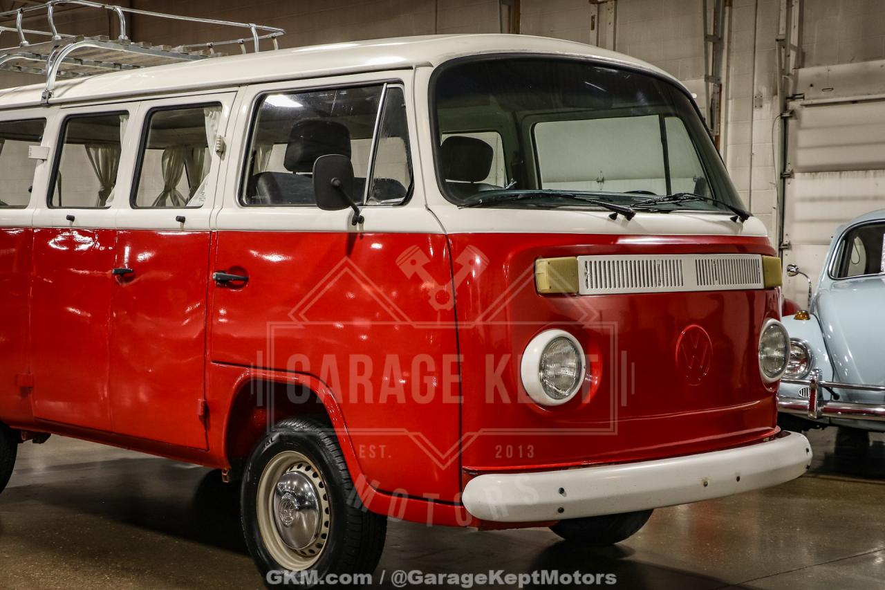 1973 Volkswagen Type 2 Bus