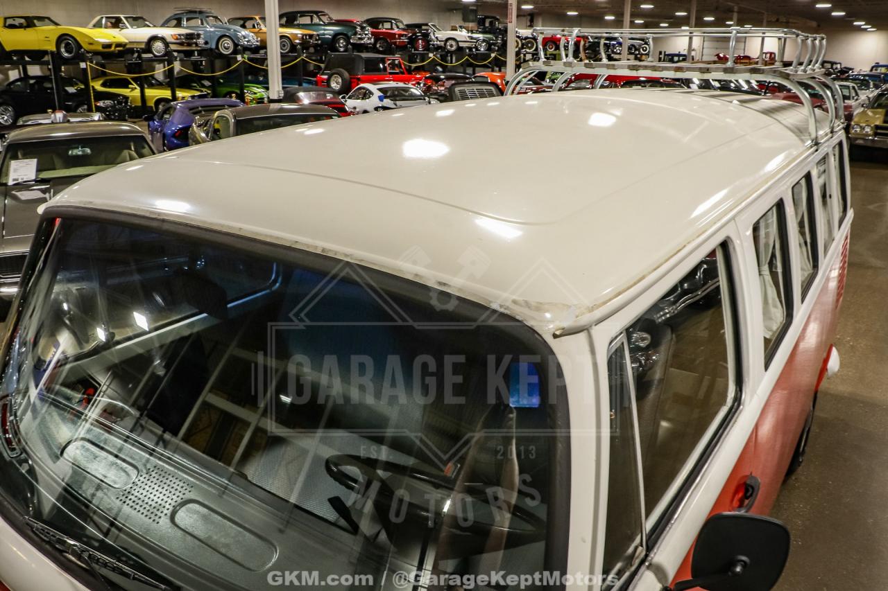 1973 Volkswagen Type 2 Bus