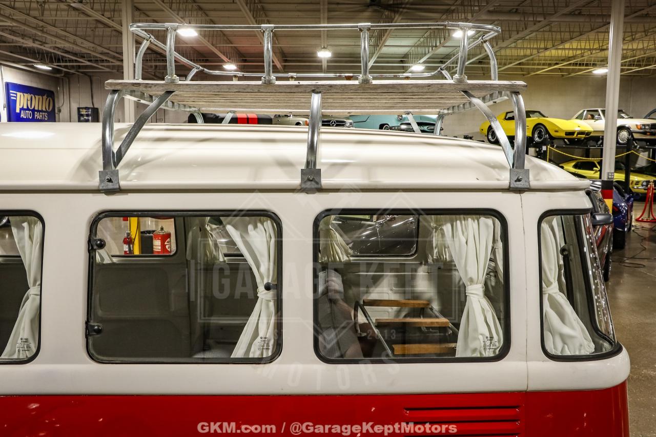 1973 Volkswagen Type 2 Bus