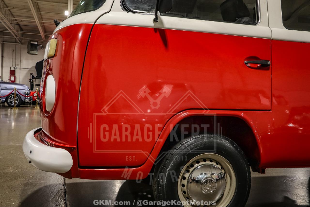 1973 Volkswagen Type 2 Bus