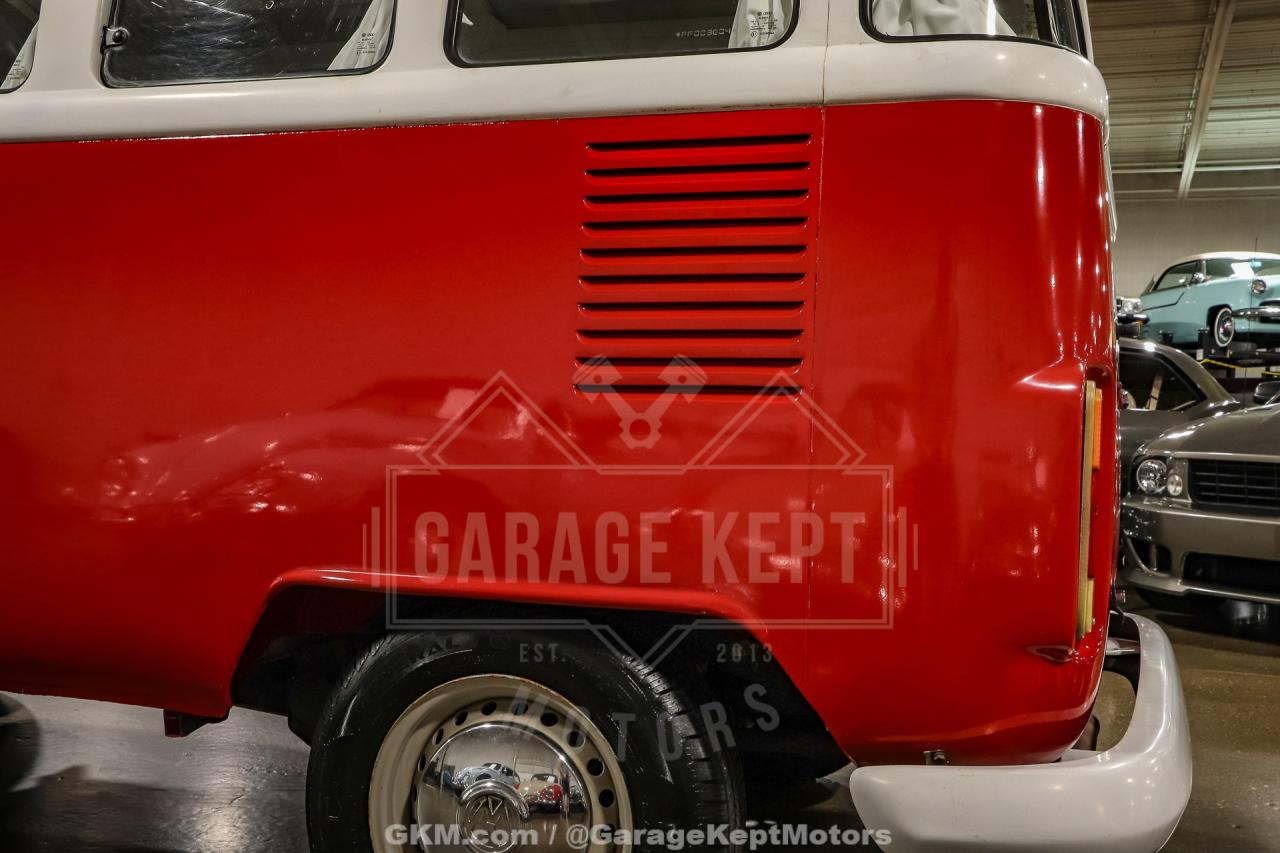 1973 Volkswagen Type 2 Bus