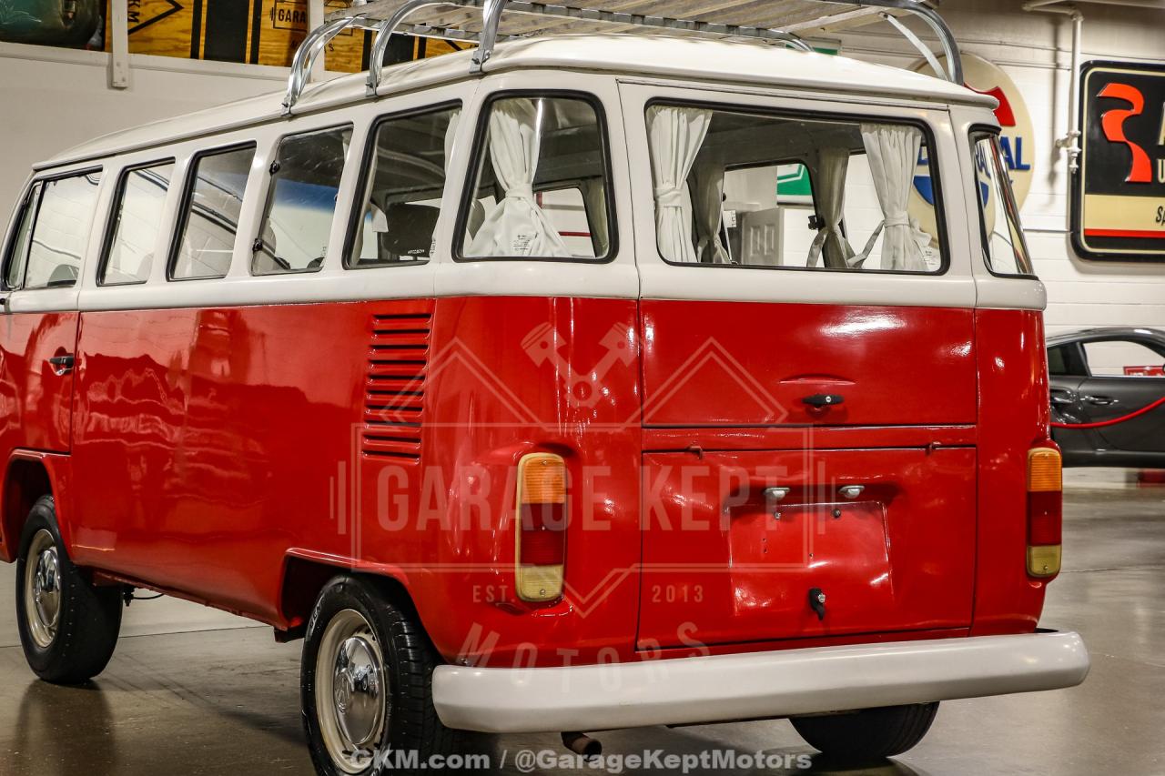 1973 Volkswagen Type 2 Bus