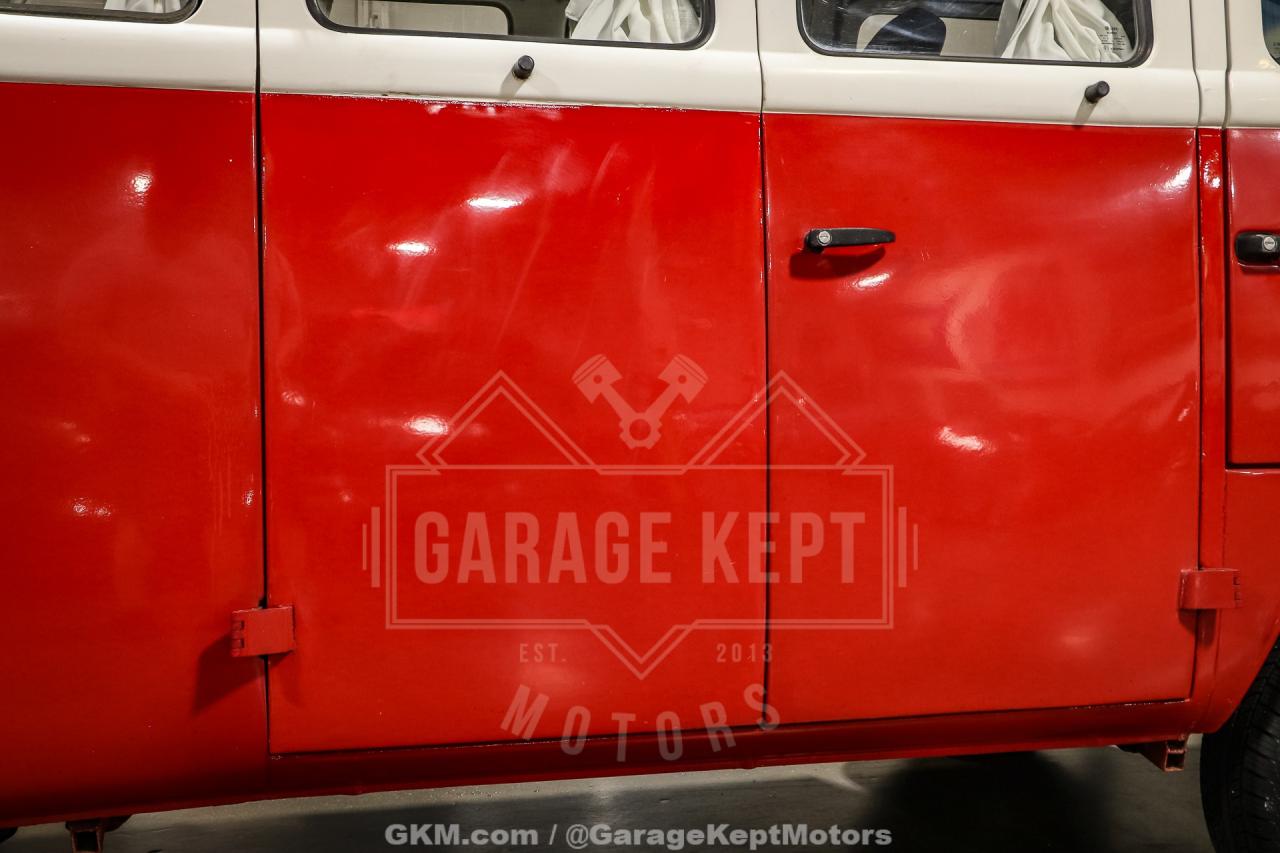 1973 Volkswagen Type 2 Bus