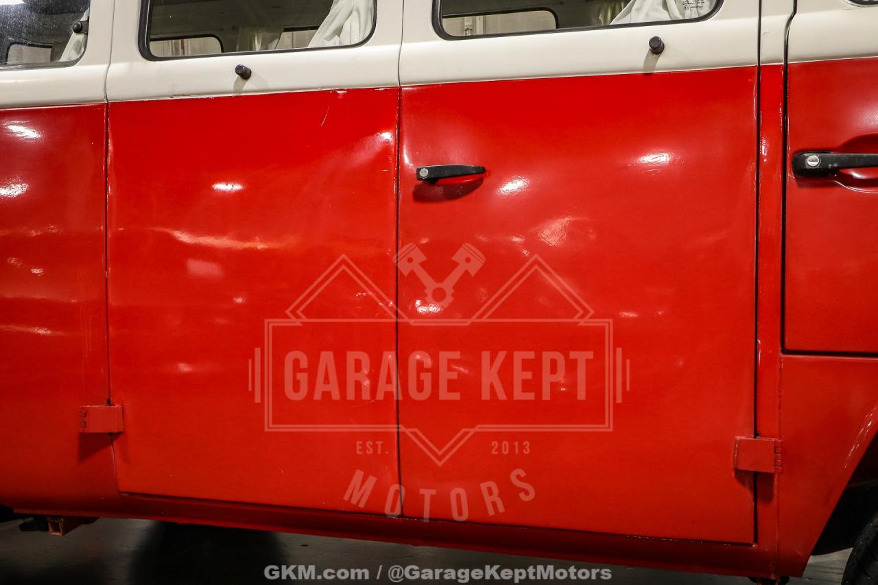 1973 Volkswagen Type 2 Bus